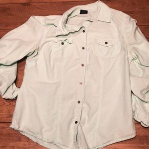 Women’s tapered button down shirt